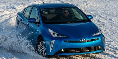 Toyota Prius обновили для 2020 года