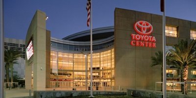 Toyota сохранила звание самой дорогой марки в мире