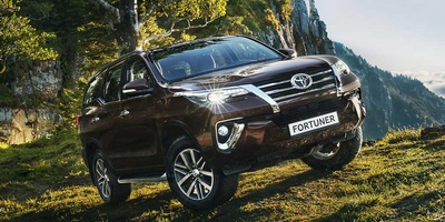 Toyota Fortuner подешевел в России